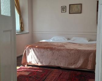 Odyssey Guest House - Bergama - Ložnice