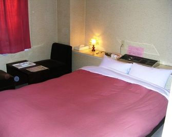 Hotel Albergo - Itō - Bedroom