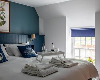 The Spice Ship - Weymouth - Bedroom