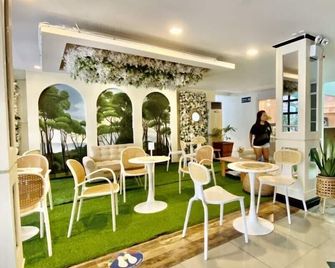 Hotel Euroasia - Angeles City