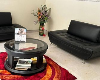 هوتل بوسكي تشابينيرو - بوغوتا - ردهة