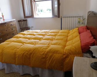 Large country house, convenient and comfortable - Sabaudia - Schlafzimmer