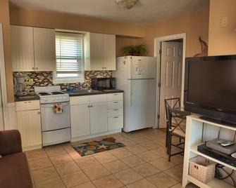 Serenity by the Sea II - Hampton - Kitchen
