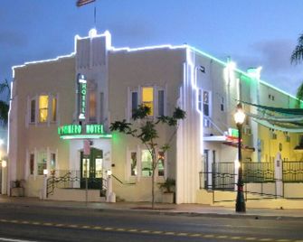 El Primero Hotel - Chula Vista - Edificio