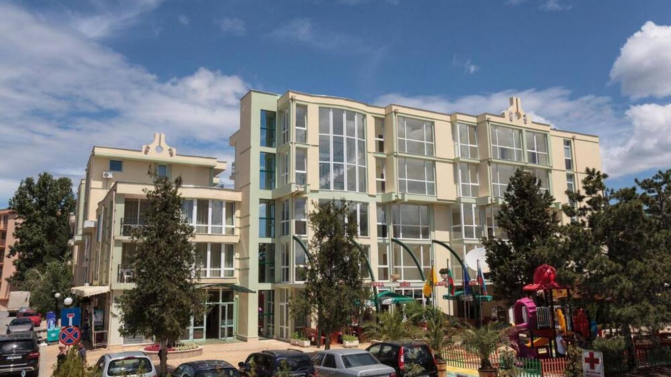 Sunny Day Club Hotel