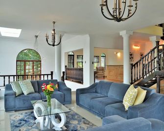 Indlovukazi Guesthouse - Hartbeespoort - Лоббі