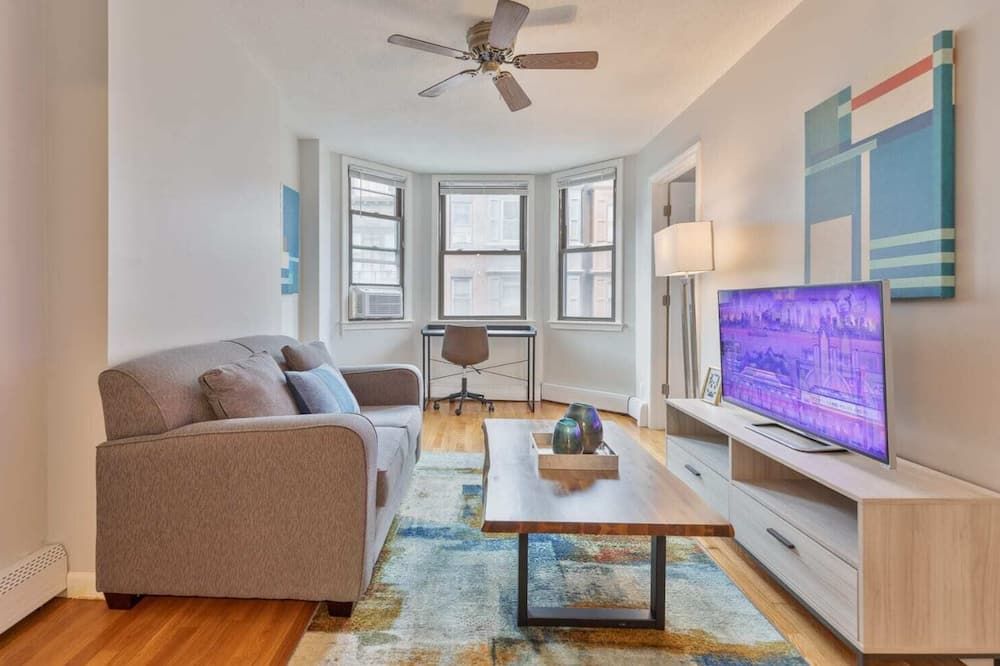 Entire Apt Near Wharf - בוסטון - סלון