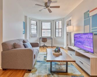 Entire Apt Near Wharf - בוסטון - סלון