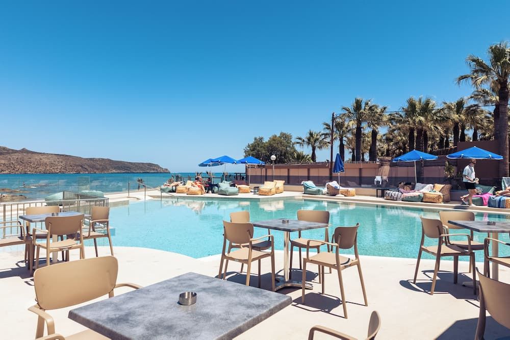 كريسبي بيتش ريزورت - خانيا - حوض السباحة