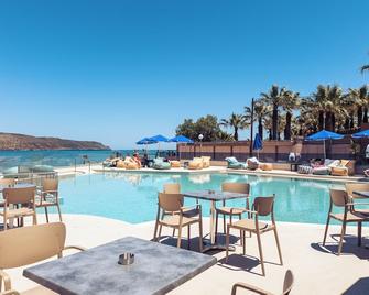 Chrispy Beach Resort, Agia Marina - Chania - Pool