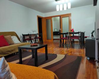 House4U - Vila Nova de Gaia - Obývací pokoj