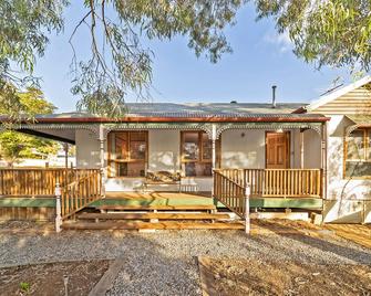 A lovely rustic cottage with all the modern conveniences - Gawler - Edificio