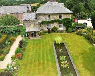 Gamekeeper's Cottage - Holsworthy - Building