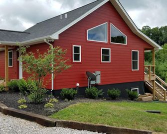 30 min to Blacksburg - Red Pine on Walker Creek - Pearisburg - Building