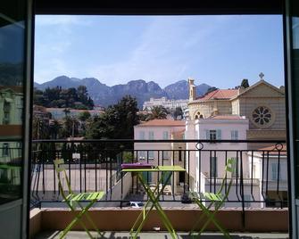 2-room apartment downtownbr1 bedroom, sleeps 4 brnear beaches - Menton - Balkon