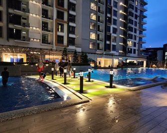 K-Avenue With Ps5 And Pool View by Jh Pr - Kota Kinabalu - Bazén