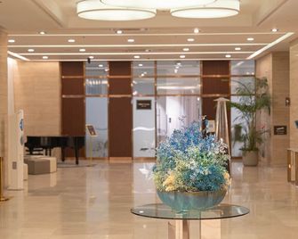Ramada by Wyndham Yongin - Yongin - Lobby