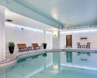 Saint John Harbourfront Hotel - Saint John - Piscina