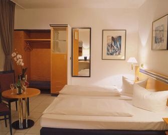 Hotel Rahlstedter Hof - Hăm-buốc - Phòng ngủ