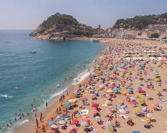 Awesome Apartment In Tossa De Mar - Tossa de Mar - Playa