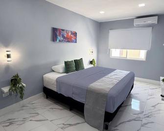 Villa Brisas Bahia Azul for 10 people with 4 bedrooms, 3 bathrooms, sofa bed in Cancun - Puerto Juárez - Bedroom