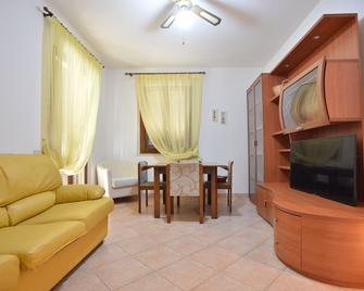 Izzhome Crispi - Pula - Soggiorno