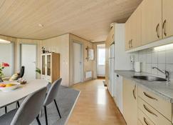 Lovely Apartment In Hvide Sande With Kitchen - Hvide Sande - Küche