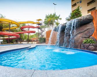 Golden Dolphin Grand Hotel Oficial - Caldas Novas - Πισίνα