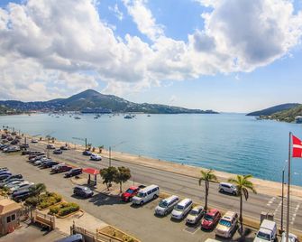 Windward Passage Hotel - Saint Thomas Island - Piscina
