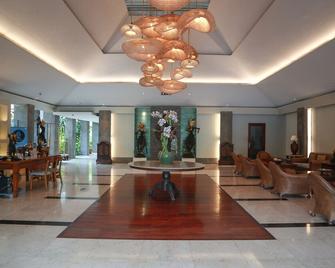 The Cakra Hotel - Denpasar - Hall d’entrée