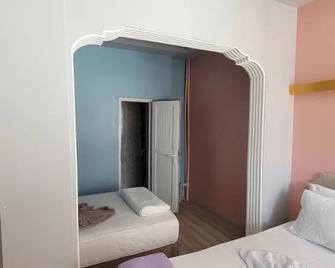 Umut Bakis Hotel - Konya - Yatak Odası
