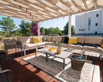 Apartments Villa Adriana II - Srima - Patio