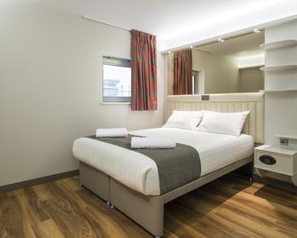 Point A Hotel London Canary Wharf - London - Schlafzimmer