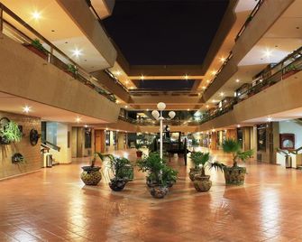 Best Western Plus Plaza Florida & Tower - Irapuato - Lobby