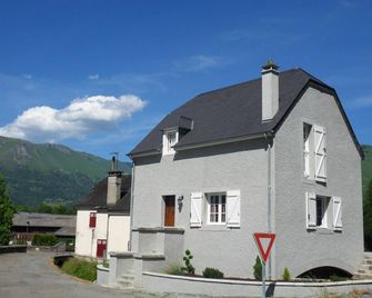 Windmill Renovated Mountain Valley Of Asp - Cette-Eygun - Building