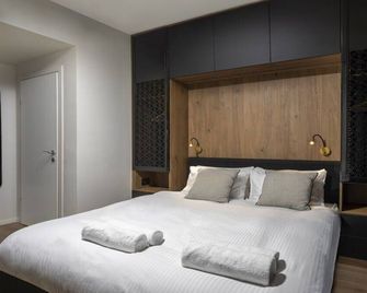 Penthouse 3BR near Rothschild bd by HolyGuest - Tel Aviv - Bedroom