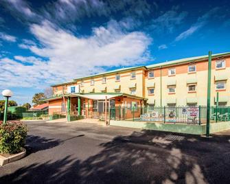 Dubbo Budget Stay - Dubbo - Building
