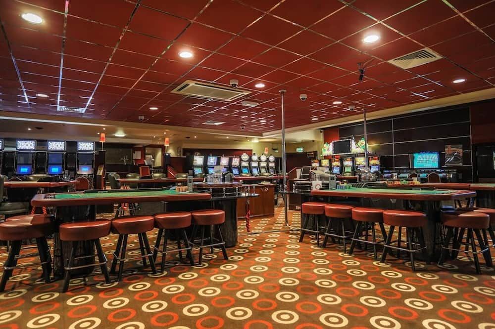 ويلبيك هوتل آند أبارتمنتس - دوغلاس - بار