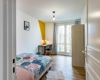 Résidence Bonaparte - Laval - Chambre