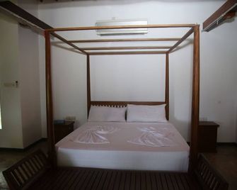 Nidahasa Heritage Villa - Wadduwa - Bedroom