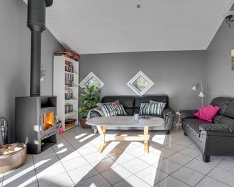 Lovely Home In Jerup With Sauna - Jerup - Sala de estar