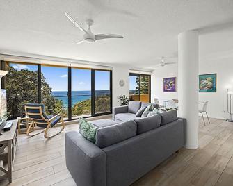 Ocean Waves - Nambucca Heads - Living room