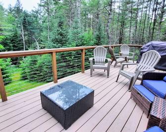 157SL peaceful forest retreat - Franconia - Balcony