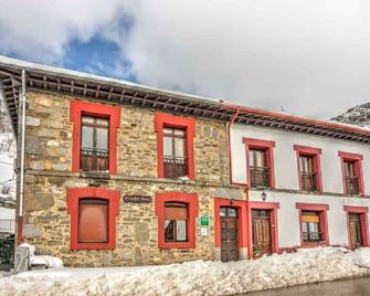 Posada Real Pajares - Payares - Gebouw
