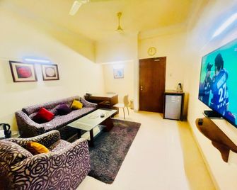 Hotel Bombay Inn - Cuttack - Living room