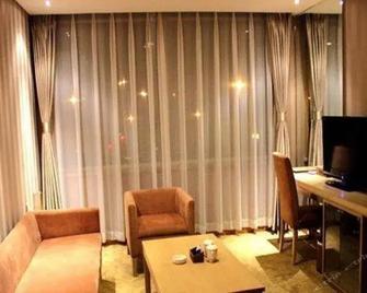 Tianjin Juchuan Business Hotel - Tianjín - Sala de estar