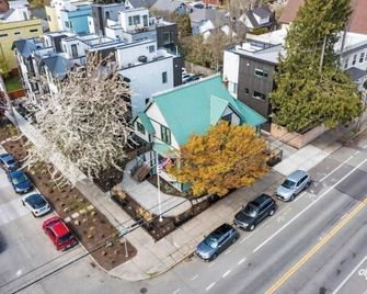 Seattle's Ballard new studio - Seattle