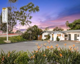 سكانديا موتل - كارلسباد (كاليفورنيا) - مبنى