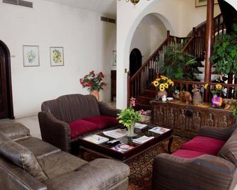 Casa Blanca - Ciudad del Este