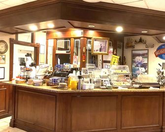 Baymont by Wyndham Front Royal Near Shenandoah National Park - Front Royal - Buffet